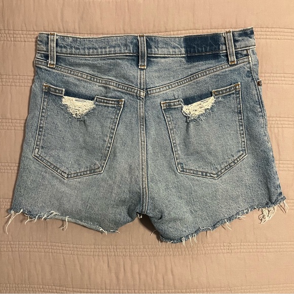 Abercrombie & Fitch Distressed Jean Shorts high rise 4” - Picture 3 of 3
